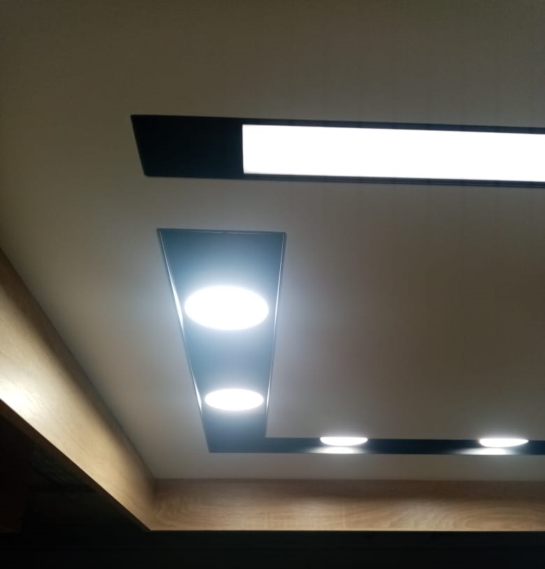 SLOTT системы освещения для натяжных потолков